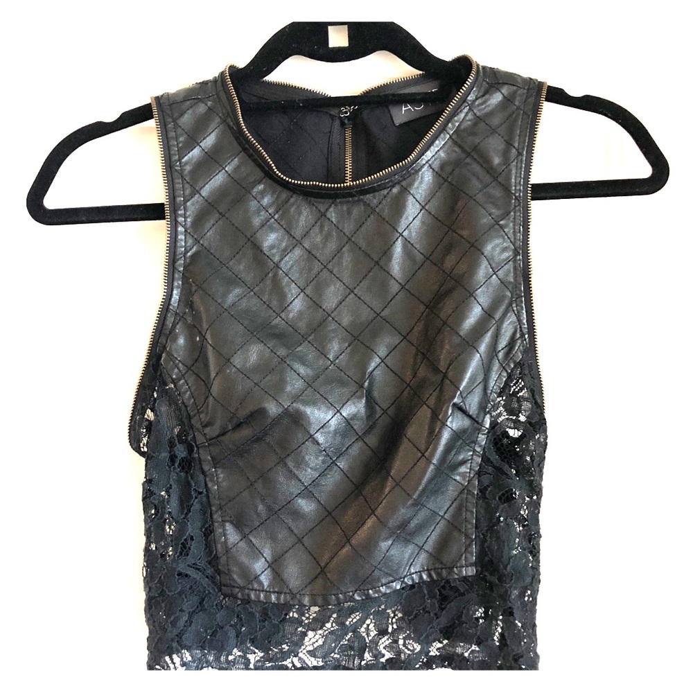 ASTR black crop top